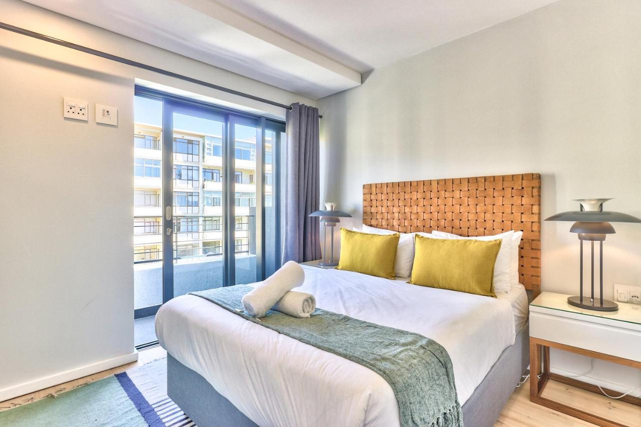 Stylish, Chic Two Bed In Sea Point W Parking&pool *